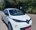 Белый Рено Зое, объемом двигателя 0 л и пробегом 165 тыс. км за 9150 $, фото 44 на Automoto.ua