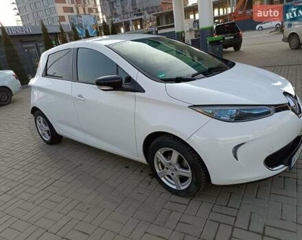 Белый Рено Зое, объемом двигателя 0 л и пробегом 68 тыс. км за 7800 $, фото 4 на Automoto.ua