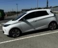 Белый Рено Зое, объемом двигателя 0 л и пробегом 70 тыс. км за 9400 $, фото 12 на Automoto.ua