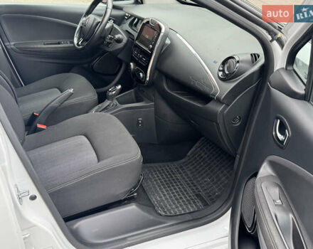Білий Рено Зое, об'ємом двигуна 0 л та пробігом 91 тис. км за 10600 $, фото 19 на Automoto.ua