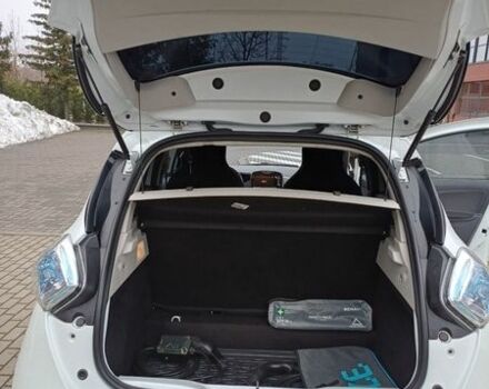 Білий Рено Зое, об'ємом двигуна 0 л та пробігом 150 тис. км за 930 $, фото 27 на Automoto.ua