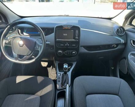 Білий Рено Зое, об'ємом двигуна 0 л та пробігом 41 тис. км за 11500 $, фото 10 на Automoto.ua