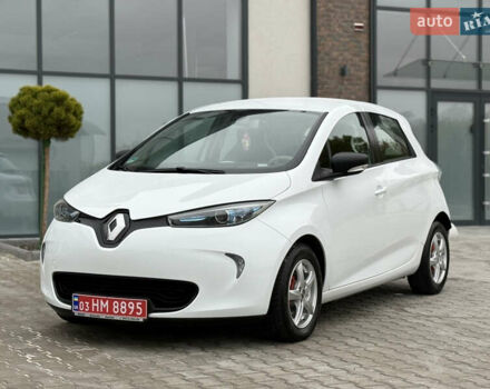 Белый Рено Зое, объемом двигателя 0 л и пробегом 127 тыс. км за 9200 $, фото 20 на Automoto.ua
