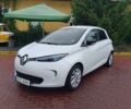 Белый Рено Зое, объемом двигателя 0 л и пробегом 116 тыс. км за 8750 $, фото 1 на Automoto.ua