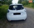Белый Рено Зое, объемом двигателя 0 л и пробегом 95 тыс. км за 11000 $, фото 7 на Automoto.ua