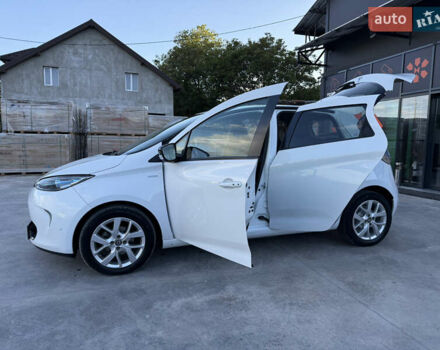 Белый Рено Зое, объемом двигателя 0 л и пробегом 51 тыс. км за 10800 $, фото 32 на Automoto.ua