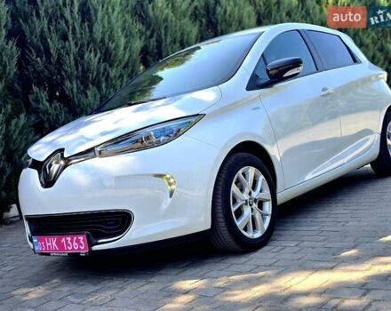 Белый Рено Зое, объемом двигателя 0 л и пробегом 81 тыс. км за 9200 $, фото 9 на Automoto.ua