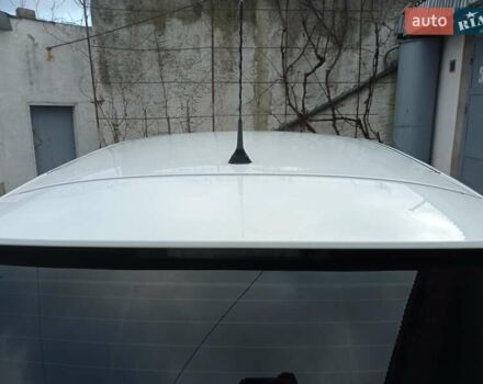 Белый Рено Зое, объемом двигателя 0 л и пробегом 145 тыс. км за 9100 $, фото 9 на Automoto.ua