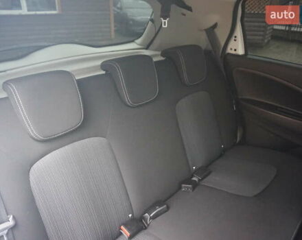 Білий Рено Зое, об'ємом двигуна 0 л та пробігом 37 тис. км за 10777 $, фото 48 на Automoto.ua