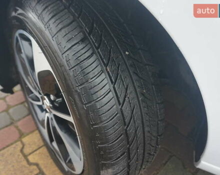 Білий Рено Зое, об'ємом двигуна 0 л та пробігом 37 тис. км за 10777 $, фото 69 на Automoto.ua