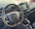 Белый Рено Зое, объемом двигателя 0 л и пробегом 87 тыс. км за 10100 $, фото 28 на Automoto.ua