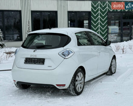Білий Рено Зое, об'ємом двигуна 0 л та пробігом 125 тис. км за 8900 $, фото 3 на Automoto.ua