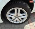 Белый Рено Зое, объемом двигателя 0 л и пробегом 100 тыс. км за 9444 $, фото 62 на Automoto.ua