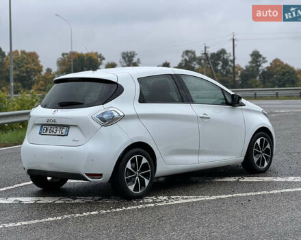 Белый Рено Зое, объемом двигателя 0 л и пробегом 150 тыс. км за 8800 $, фото 6 на Automoto.ua