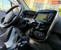 Білий Рено Зое, об'ємом двигуна 0 л та пробігом 108 тис. км за 10799 $, фото 94 на Automoto.ua