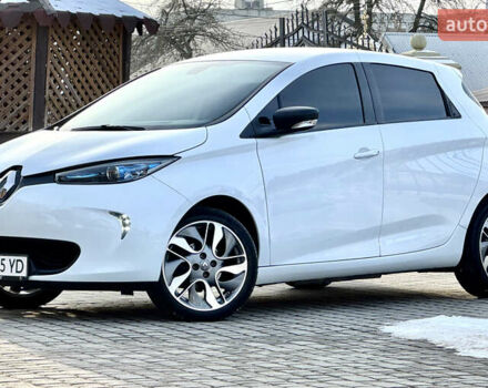 Білий Рено Зое, об'ємом двигуна 0 л та пробігом 47 тис. км за 9995 $, фото 10 на Automoto.ua