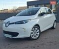 Белый Рено Зое, объемом двигателя 0 л и пробегом 90 тыс. км за 9500 $, фото 6 на Automoto.ua