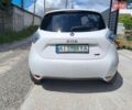 Белый Рено Зое, объемом двигателя 0 л и пробегом 99 тыс. км за 8900 $, фото 4 на Automoto.ua