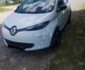 Белый Рено Зое, объемом двигателя 0 л и пробегом 95 тыс. км за 11000 $, фото 3 на Automoto.ua