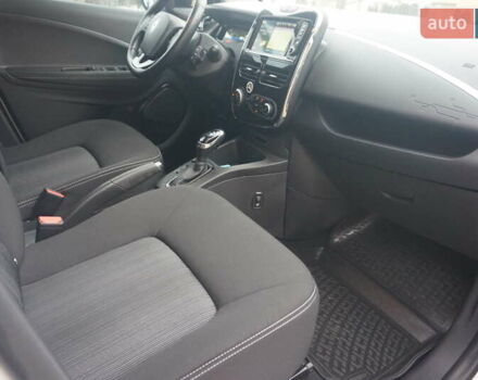 Білий Рено Зое, об'ємом двигуна 0 л та пробігом 37 тис. км за 10777 $, фото 43 на Automoto.ua