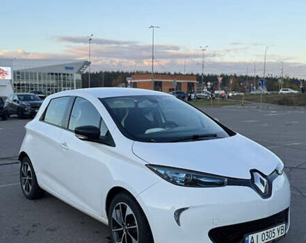 Белый Рено Зое, объемом двигателя 0 л и пробегом 117 тыс. км за 9800 $, фото 9 на Automoto.ua