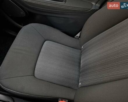 Белый Рено Зое, объемом двигателя 0 л и пробегом 129 тыс. км за 8700 $, фото 44 на Automoto.ua