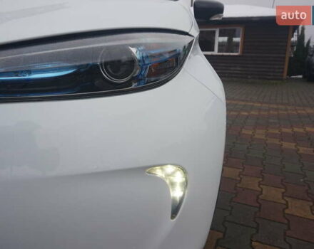 Білий Рено Зое, об'ємом двигуна 0 л та пробігом 37 тис. км за 10777 $, фото 23 на Automoto.ua