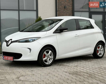 Белый Рено Зое, объемом двигателя 0 л и пробегом 127 тыс. км за 9200 $, фото 18 на Automoto.ua