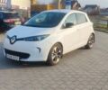 Белый Рено Зое, объемом двигателя 0 л и пробегом 88 тыс. км за 9559 $, фото 1 на Automoto.ua