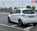 Белый Рено Зое, объемом двигателя 0 л и пробегом 150 тыс. км за 8800 $, фото 2 на Automoto.ua