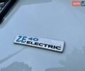 Білий Рено Зое, об'ємом двигуна 0 л та пробігом 111 тис. км за 11151 $, фото 6 на Automoto.ua