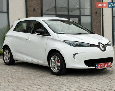 Белый Рено Зое, объемом двигателя 0 л и пробегом 127 тыс. км за 9200 $, фото 4 на Automoto.ua