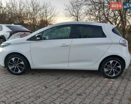 Белый Рено Зое, объемом двигателя 0 л и пробегом 39 тыс. км за 10900 $, фото 7 на Automoto.ua