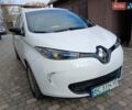Белый Рено Зое, объемом двигателя 0 л и пробегом 64 тыс. км за 9200 $, фото 63 на Automoto.ua