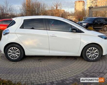 Белый Рено Зое, объемом двигателя 41 л и пробегом 95 тыс. км за 8999 $, фото 7 на Automoto.ua