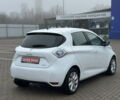 Белый Рено Зое, объемом двигателя 0 л и пробегом 126 тыс. км за 8800 $, фото 6 на Automoto.ua