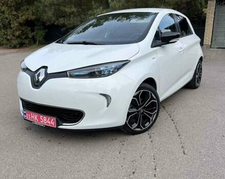 Белый Рено Зое, объемом двигателя 0 л и пробегом 70 тыс. км за 11000 $, фото 12 на Automoto.ua