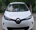 Белый Рено Зое, объемом двигателя 0 л и пробегом 66 тыс. км за 11000 $, фото 1 на Automoto.ua