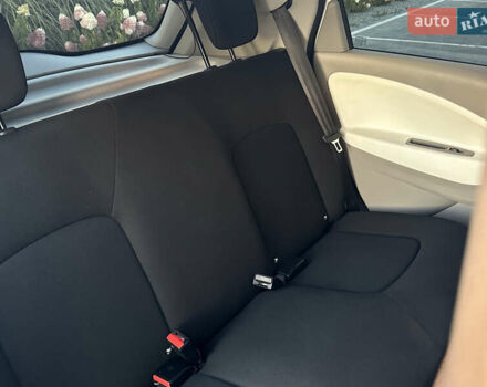 Білий Рено Зое, об'ємом двигуна 0 л та пробігом 17 тис. км за 10250 $, фото 84 на Automoto.ua