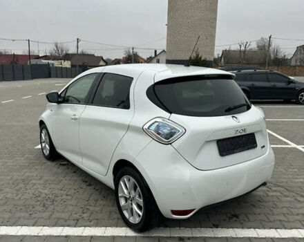 Білий Рено Зое, об'ємом двигуна 0 л та пробігом 103 тис. км за 9700 $, фото 4 на Automoto.ua