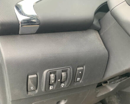 Белый Рено Зое, объемом двигателя 0 л и пробегом 159 тыс. км за 9200 $, фото 31 на Automoto.ua