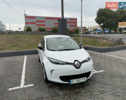 Белый Рено Зое, объемом двигателя 0 л и пробегом 40 тыс. км за 9999 $, фото 1 на Automoto.ua