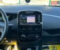 Белый Рено Зое, объемом двигателя 0 л и пробегом 61 тыс. км за 12000 $, фото 17 на Automoto.ua