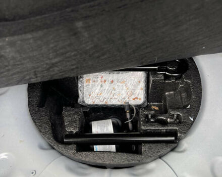 Рено Зое 2019 в Луцке на Automoto.ua Белый Рено Зое, объемом двигателя 0 л и пробегом 70 тыс. км за 11400 $, фото 23 на Automoto.ua