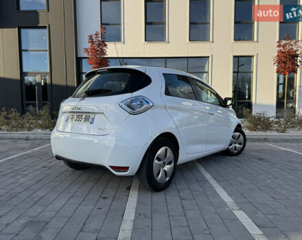 Белый Рено Зое, объемом двигателя 0 л и пробегом 67 тыс. км за 9500 $, фото 9 на Automoto.ua