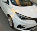 Белый Рено Зое, объемом двигателя 0 л и пробегом 80 тыс. км за 12300 $, фото 1 на Automoto.ua