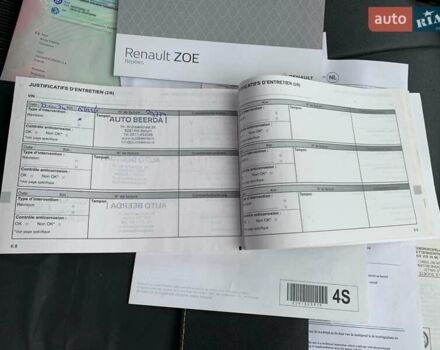 Белый Рено Зое, объемом двигателя 0 л и пробегом 159 тыс. км за 9200 $, фото 58 на Automoto.ua