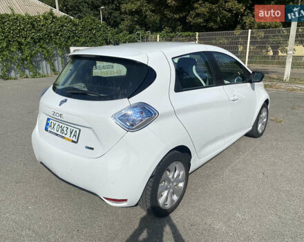 Білий Рено Зое, об'ємом двигуна 0 л та пробігом 45 тис. км за 14500 $, фото 2 на Automoto.ua
