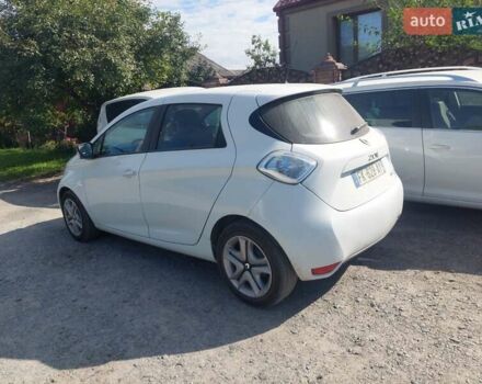 Белый Рено Зое, объемом двигателя 0 л и пробегом 81 тыс. км за 7977 $, фото 11 на Automoto.ua