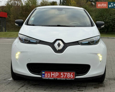 Белый Рено Зое, объемом двигателя 0 л и пробегом 11 тыс. км за 10499 $, фото 3 на Automoto.ua